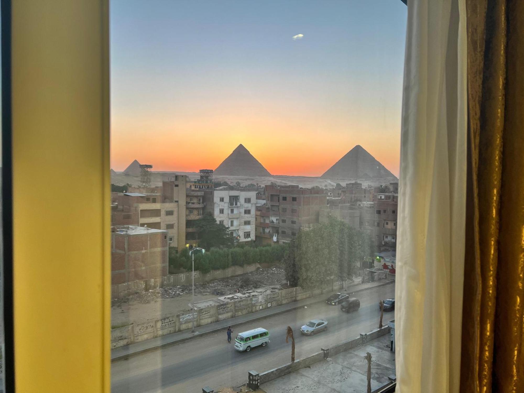 King Khafren View Inn Kafret el-Gabal Exteriör bild
