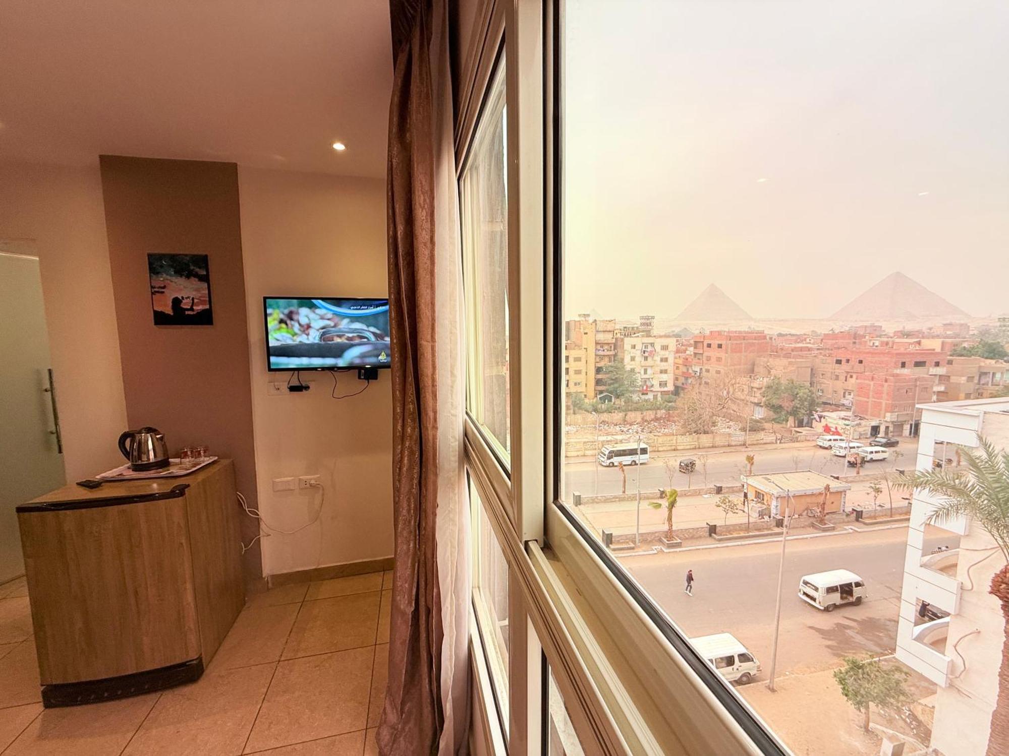 King Khafren View Inn Kafret el-Gabal Exteriör bild