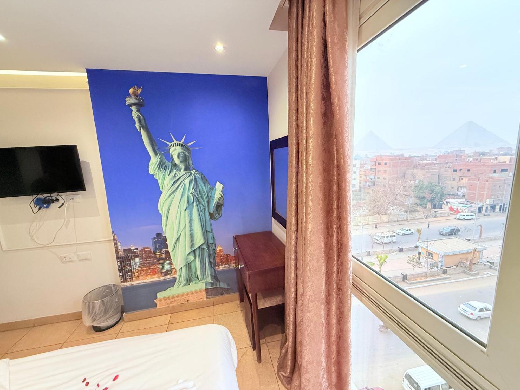 King Khafren View Inn Kafret el-Gabal Exteriör bild