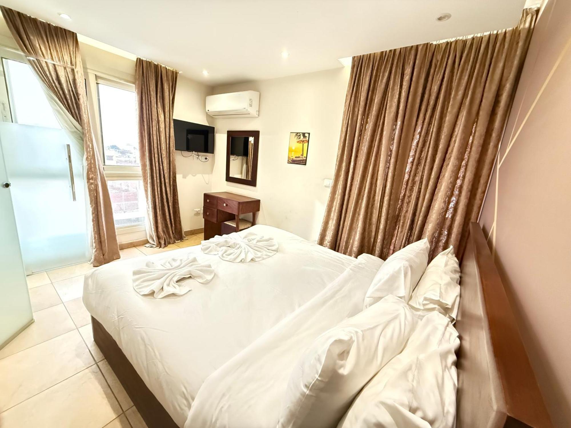 King Khafren View Inn Kafret el-Gabal Exteriör bild